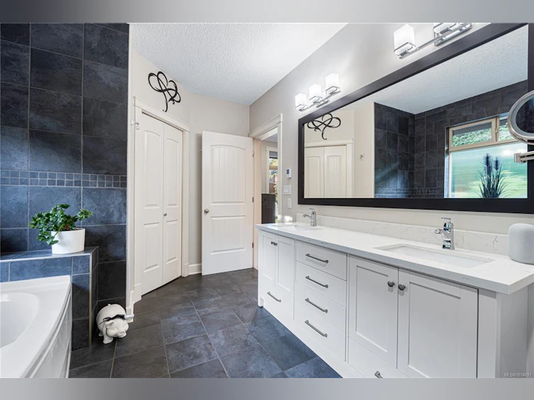 1496 Sumar Lane, French Creek, BC, V9P 2E7 - 45
