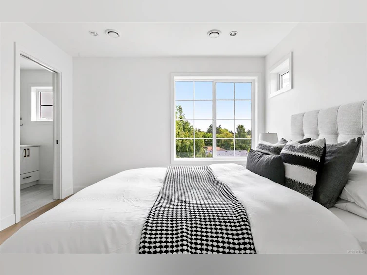 Unit 8-3907 Cedar Hill Road, Saanich, BC, V8P 3Z8 - 19