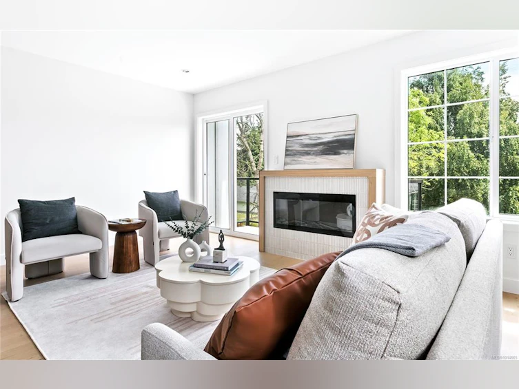 Unit 8-3907 Cedar Hill Road, Saanich, BC, V8P 3Z8 - 4