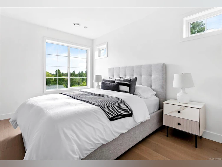 Unit 8-3907 Cedar Hill Road, Saanich, BC, V8P 3Z8 - 18