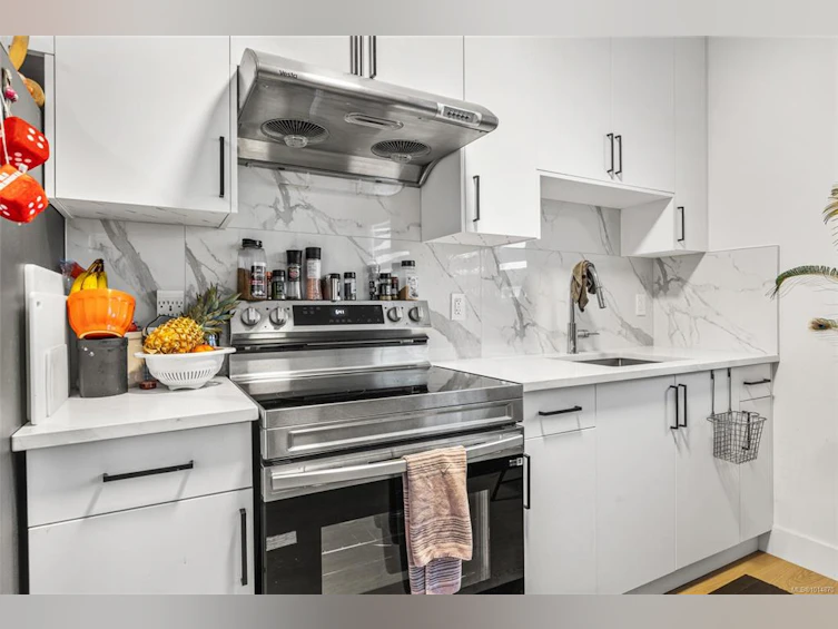 2350 Swallow Place, Langford, BC, V9B 6Y6 - 34