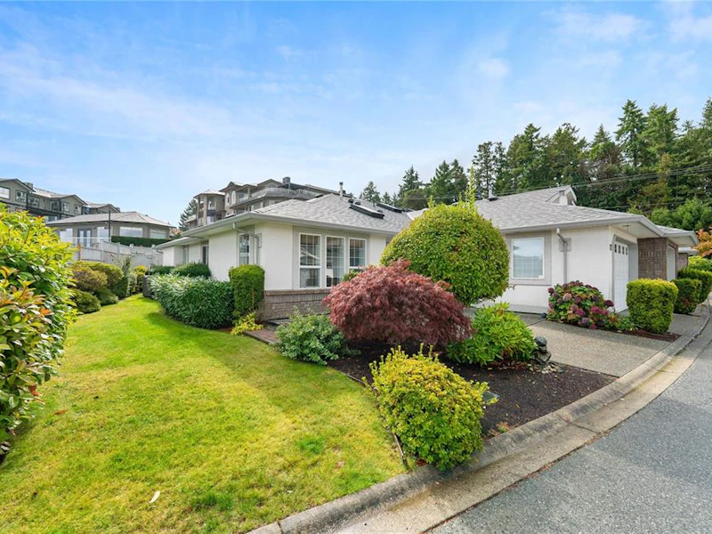 17 - 6595 Groveland Drive, Nanaimo BC V9V 1S6