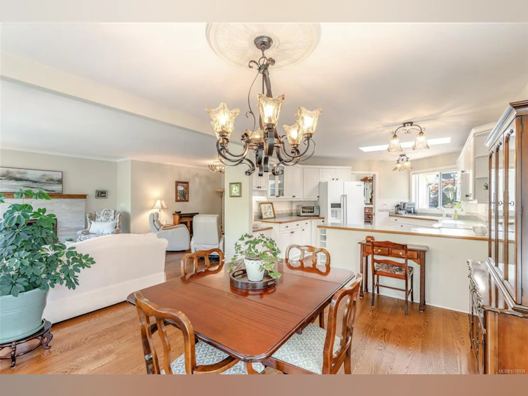 1299 Leeward Way, Qualicum Beach, BC, V9K 2M1 - 17