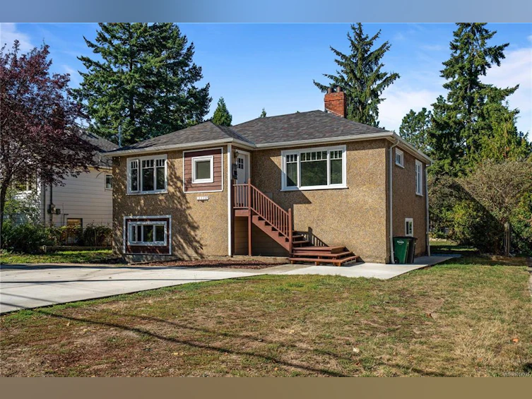 3276 Linwood Avenue, Saanich, BC, V8X 1E4 - 46