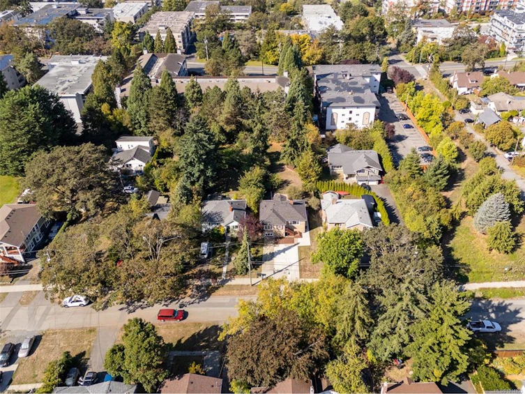 3276 Linwood Avenue, Saanich, BC, V8X 1E4 - 49