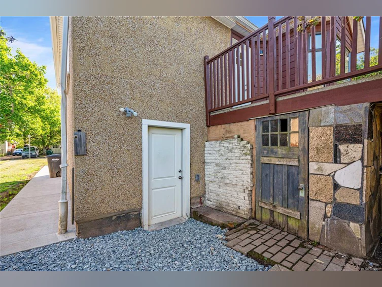 3276 Linwood Avenue, Saanich, BC, V8X 1E4 - 20