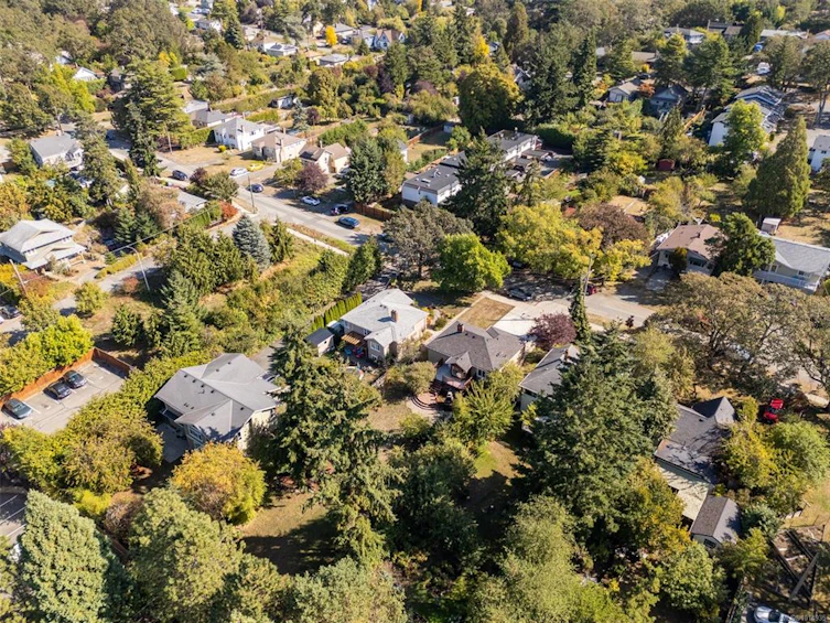 3276 Linwood Avenue, Saanich, BC, V8X 1E4 - 51