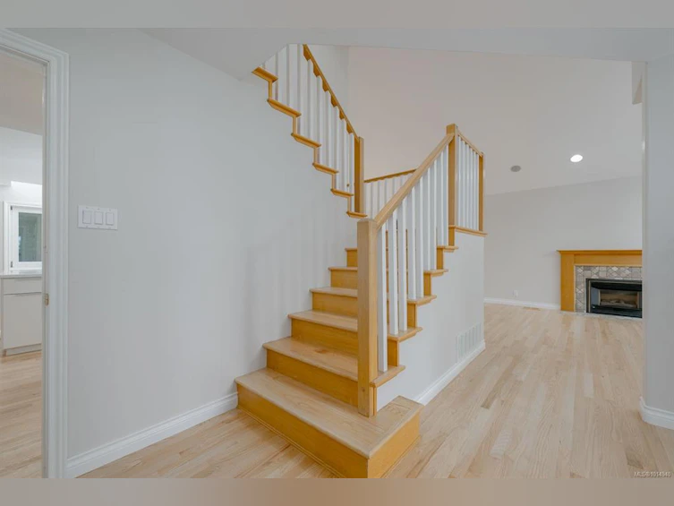 2380 Westhill Place, Nanaimo, BC, V9R 6M9 - 28