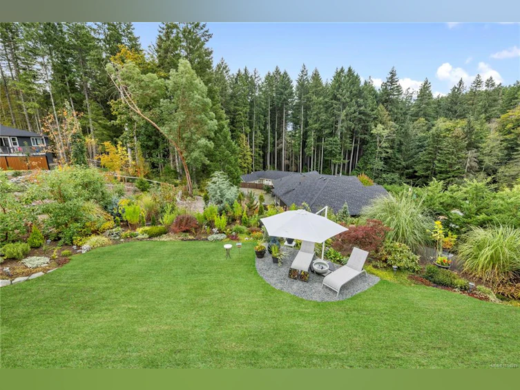 654 Sanderson Road, Ladysmith, BC, V9G 0A7 - 10