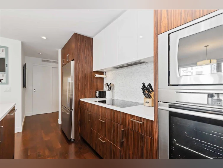 302-838 Broughton Street, Victoria, BC, V8W 1E4 - 12