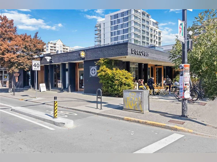 302-838 Broughton Street, Victoria, BC, V8W 1E4 - 36