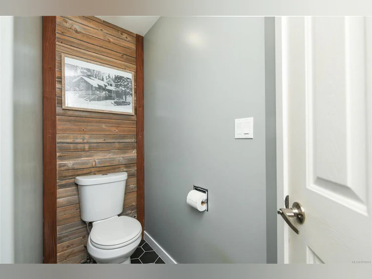 B-1102 1st Street, Courtenay, BC, V9N 1A9 - 44