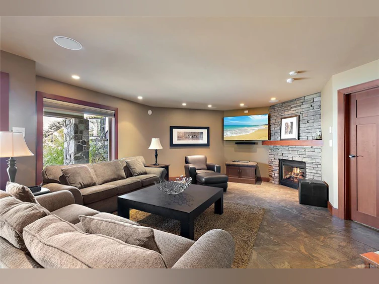 10206 Surfside Place, Sidney, BC, V8L 3R5 - 30