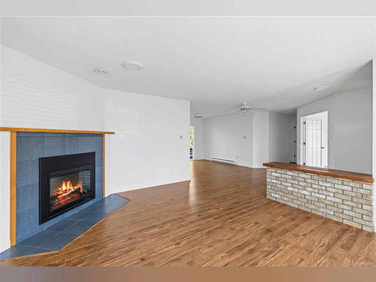 332 S Moilliet Street, Parksville, BC, V9P 1K1 - 19