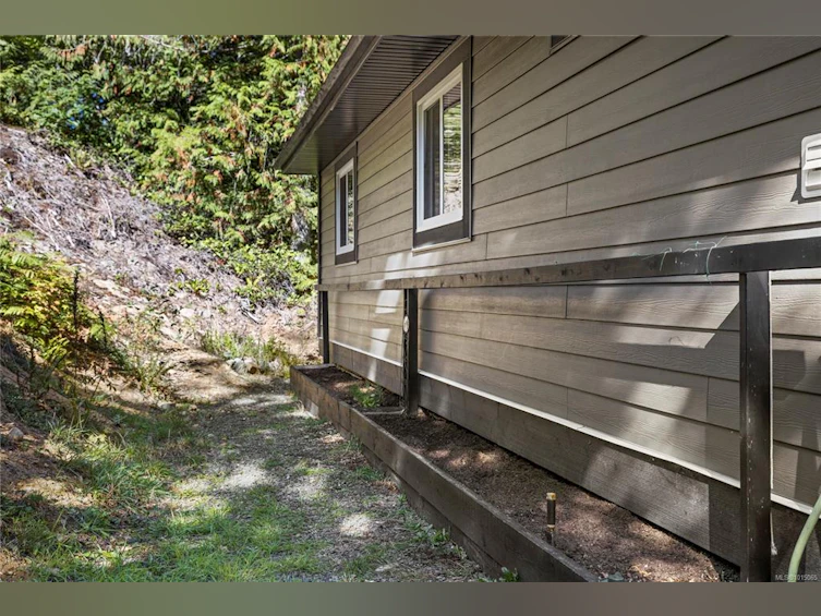 2180 South Lake Road, Qualicum Beach, BC, V9K 2L7 - 16