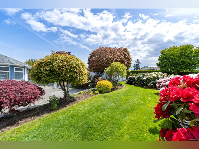 785 Nicolls Drive, French Creek, BC, V9P 1W9 - 51
