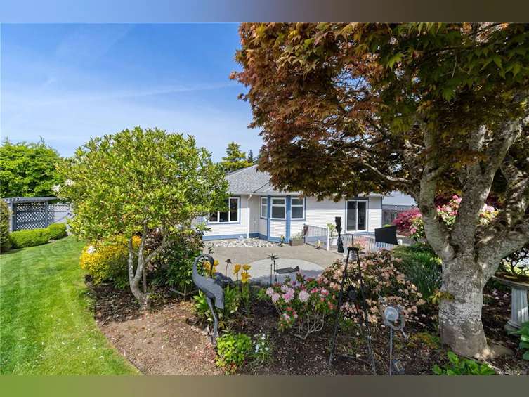 785 Nicolls Drive, French Creek, BC, V9P 1W9 - 52