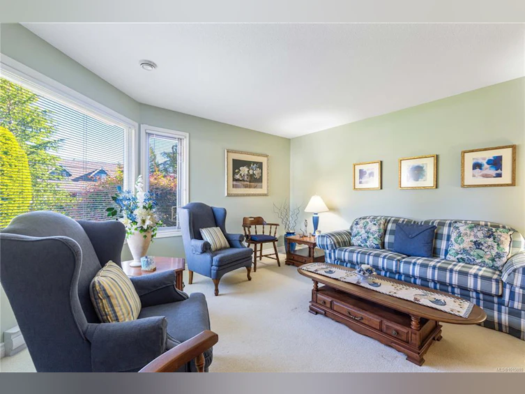 785 Nicolls Drive, French Creek, BC, V9P 1W9 - 4