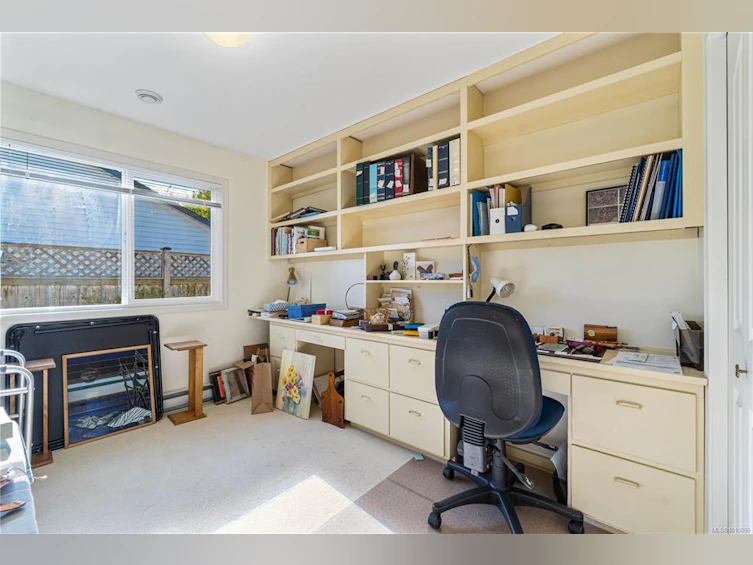 785 Nicolls Drive, French Creek, BC, V9P 1W9 - 13