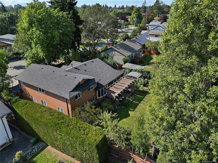 882 Canterbury Road, Saanich, BC, V8X 3E6 - 60