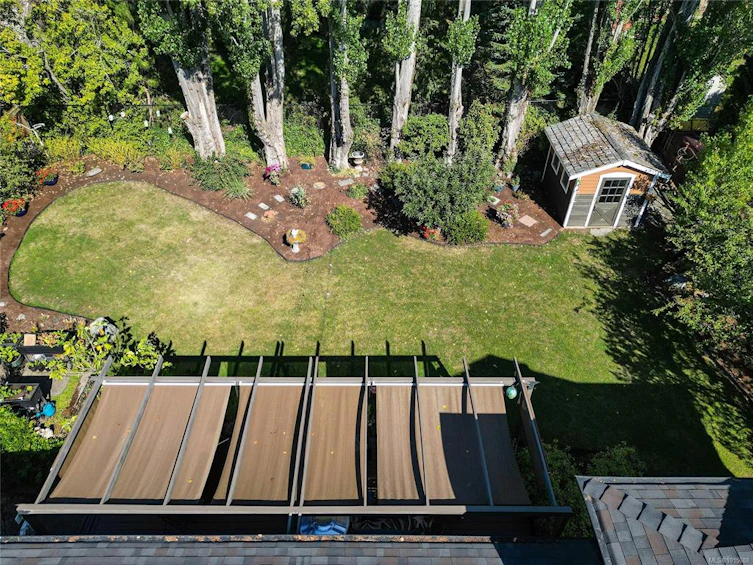 882 Canterbury Road, Saanich, BC, V8X 3E6 - 43
