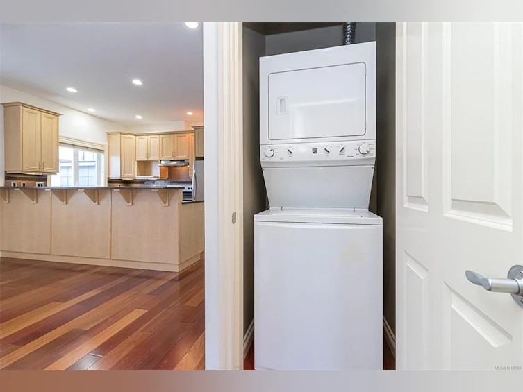 4-9625 Fifth Street, Sidney, BC, V8L 2W7 - 29