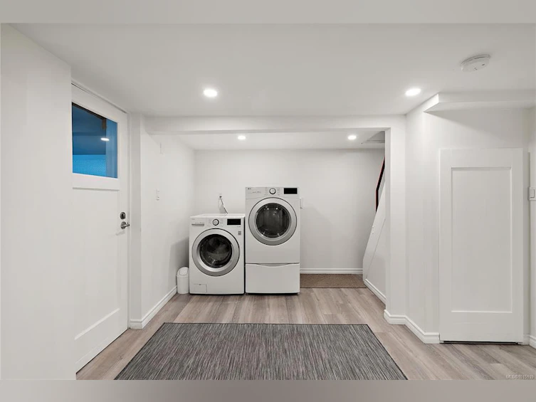 508 Constance Avenue, Esquimalt, BC, V9A 6N4 - 25