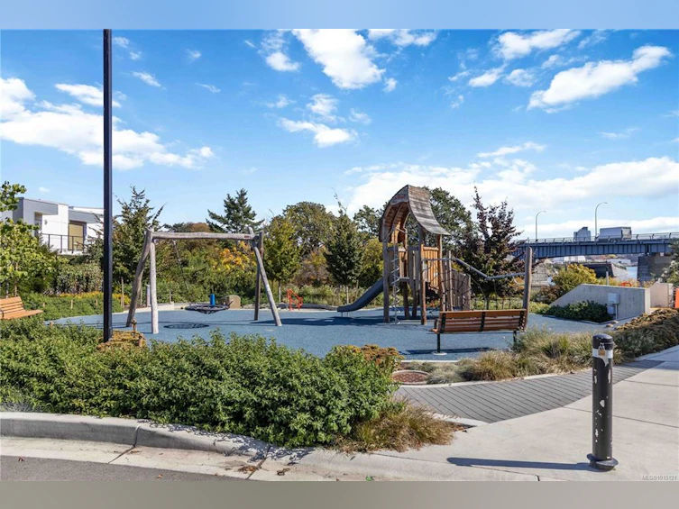 217-767 Tyee Road, Victoria, BC, V9A 0G5 - 31