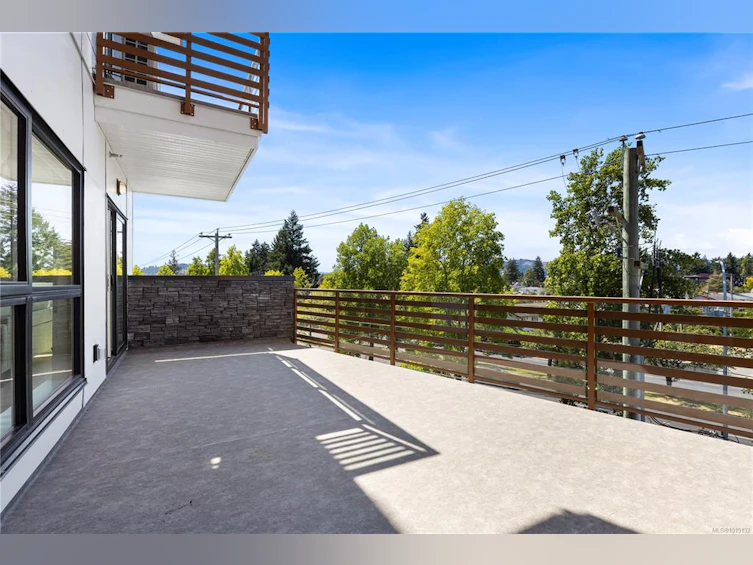 404-2629 Millstream Road, Langford, BC, V9B 3R8 - 2