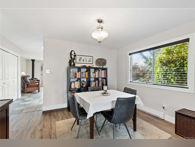 780 Humphrey Road, Parksville, BC, V9P 1C8 - 3