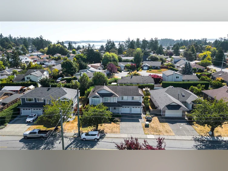 10347 Bowerbank Road, Sidney, BC, V8L 3L6 - 63