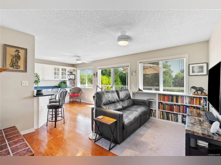 10347 Bowerbank Road, Sidney, BC, V8L 3L6 - 20