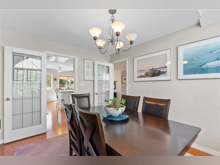 10347 Bowerbank Road, Sidney, BC, V8L 3L6 - 12