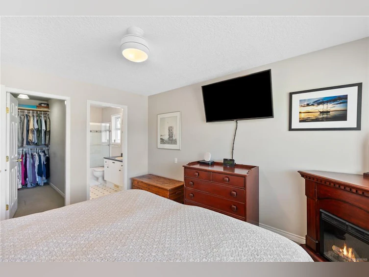 10347 Bowerbank Road, Sidney, BC, V8L 3L6 - 23