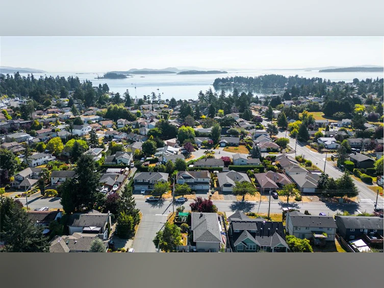 10347 Bowerbank Road, Sidney, BC, V8L 3L6 - 66
