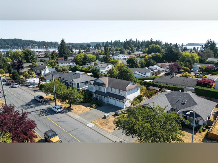 10347 Bowerbank Road, Sidney, BC, V8L 3L6 - 64