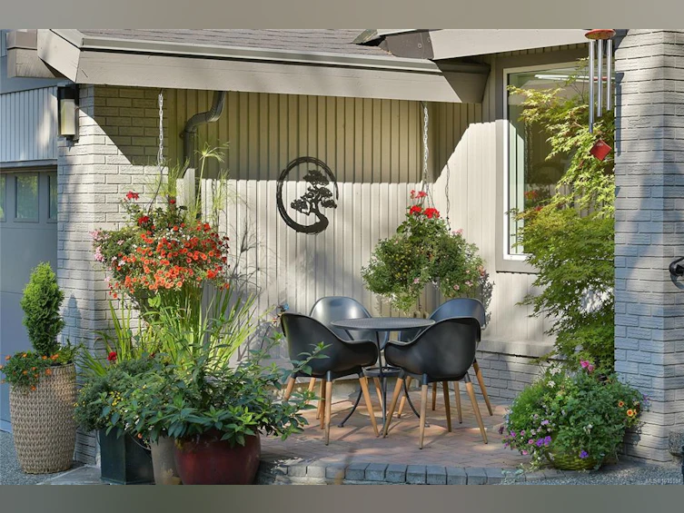 4467 Autumnwood Lane, Saanich, BC, V8X 4V8 - 80