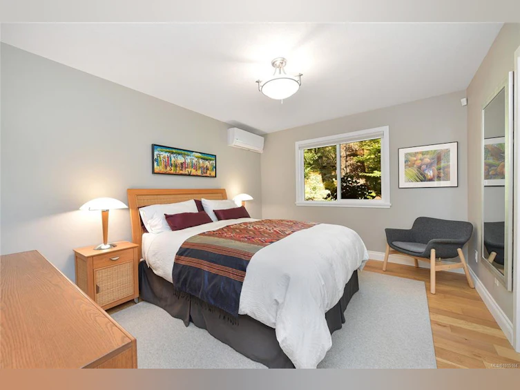 4467 Autumnwood Lane, Saanich, BC, V8X 4V8 - 33