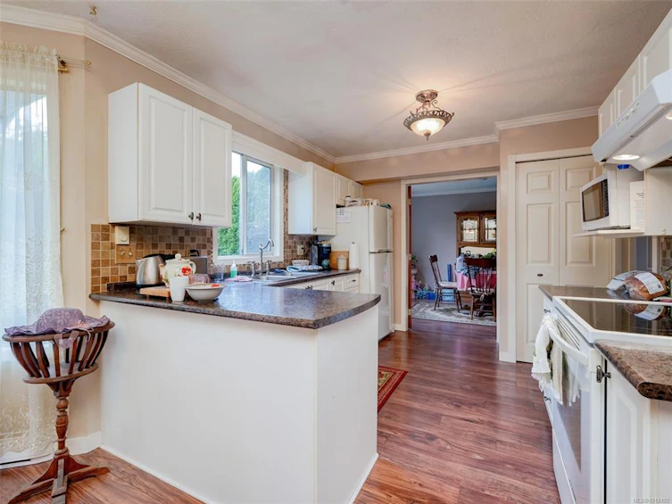 1033 Goldstream Avenue, Langford, BC, V9B 2Y6 - 21