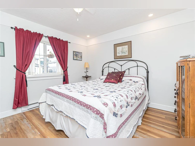 108 Crease Avenue, Saanich, BC, V8Z 1S7 - 19