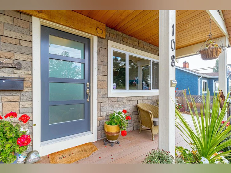 108 Crease Avenue, Saanich, BC, V8Z 1S7 - 6