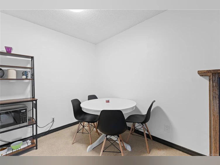 208-585 Dogwood Street, Campbell River, BC, V9W 6T6 - 10