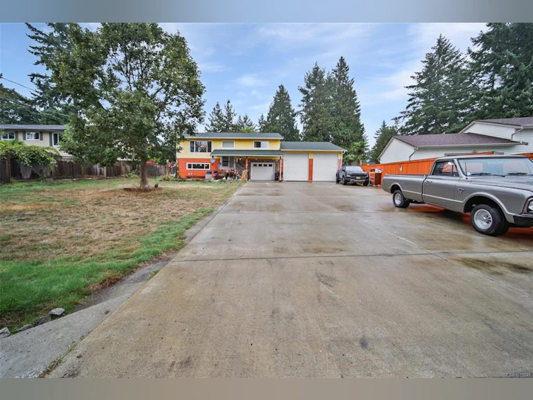 5886 Broadway Road, Nanaimo, BC, V9Y 1E5