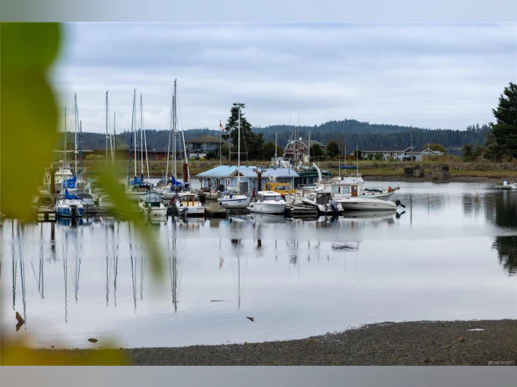 151 Burne Road, Bowser/Deep Bay, BC, V0R 1G0 - 16