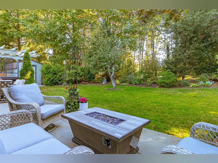 1221 Midiron Close, Qualicum Beach, BC, V9K 1C6 - 60