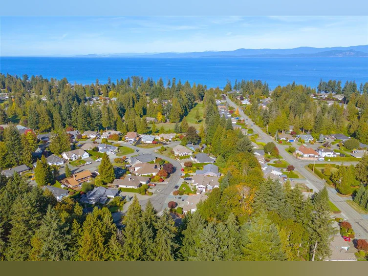1221 Midiron Close, Qualicum Beach, BC, V9K 1C6 - 73