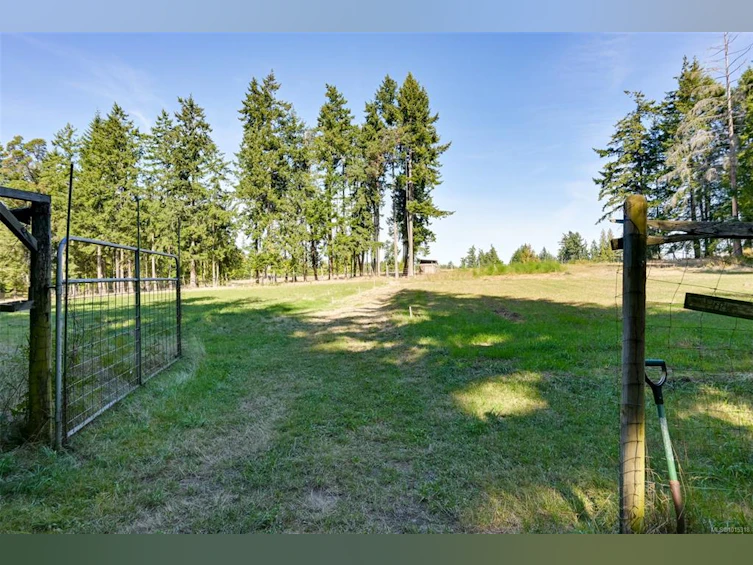 2660 Holden Corso Road, Nanaimo, BC, V9X 1M7 - 54