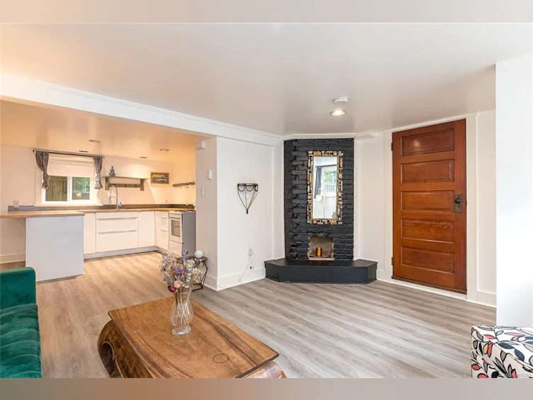 625 Harbinger Avenue, Victoria, BC, V8V 4H9 - 44