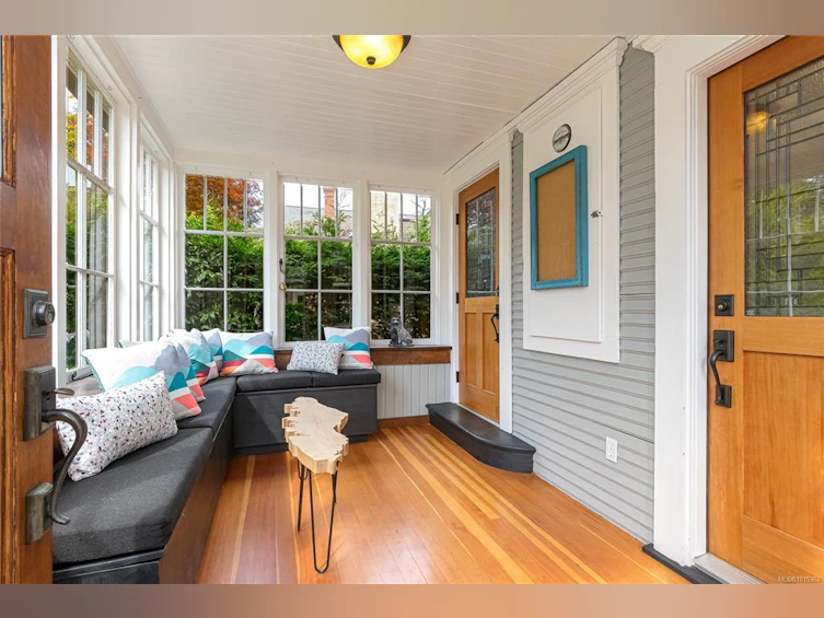 625 Harbinger Avenue, Victoria, BC, V8V 4H9 - 27