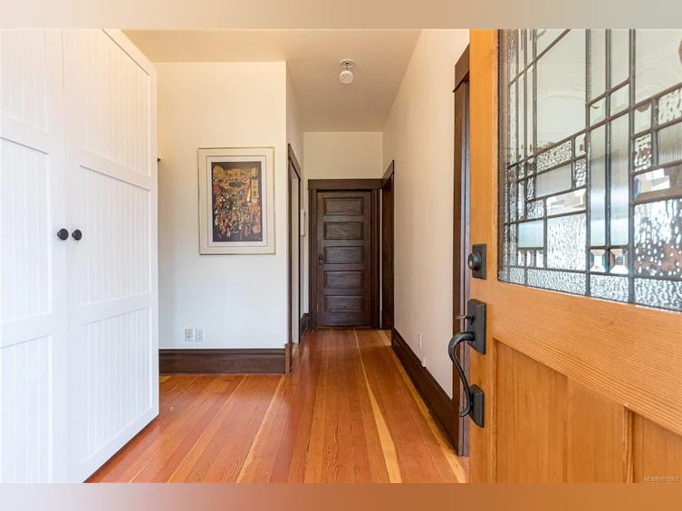 625 Harbinger Avenue, Victoria, BC, V8V 4H9 - 26